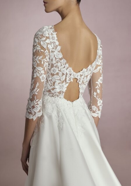 White One Pronovias Edo